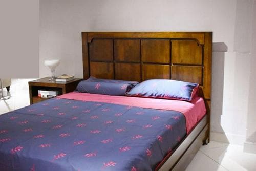 Cupertino Queen BedBasmart Furnitures 